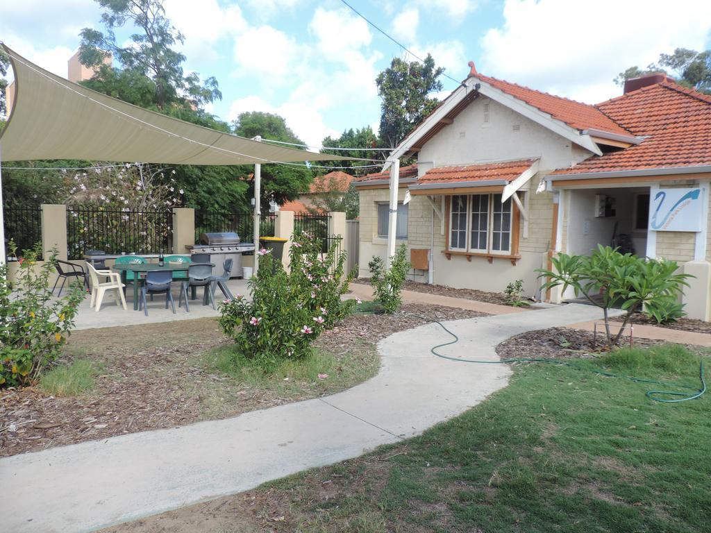 Victoria Park Lodge Perth Exterior photo