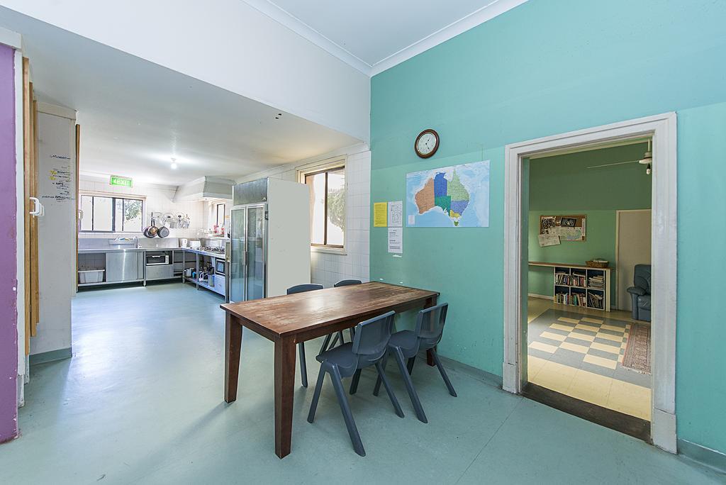 Victoria Park Lodge Perth Exterior photo